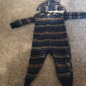 Carter’s Bear ears hooded Onesie